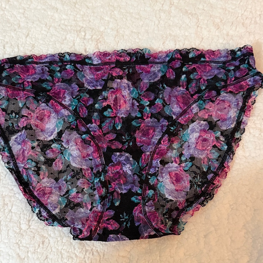 Victoria's Secret Floral Lace Bikini Panties Large